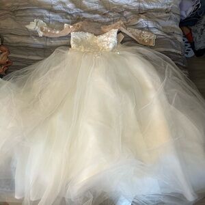 Kid wedding ball gown, dress size 6, new